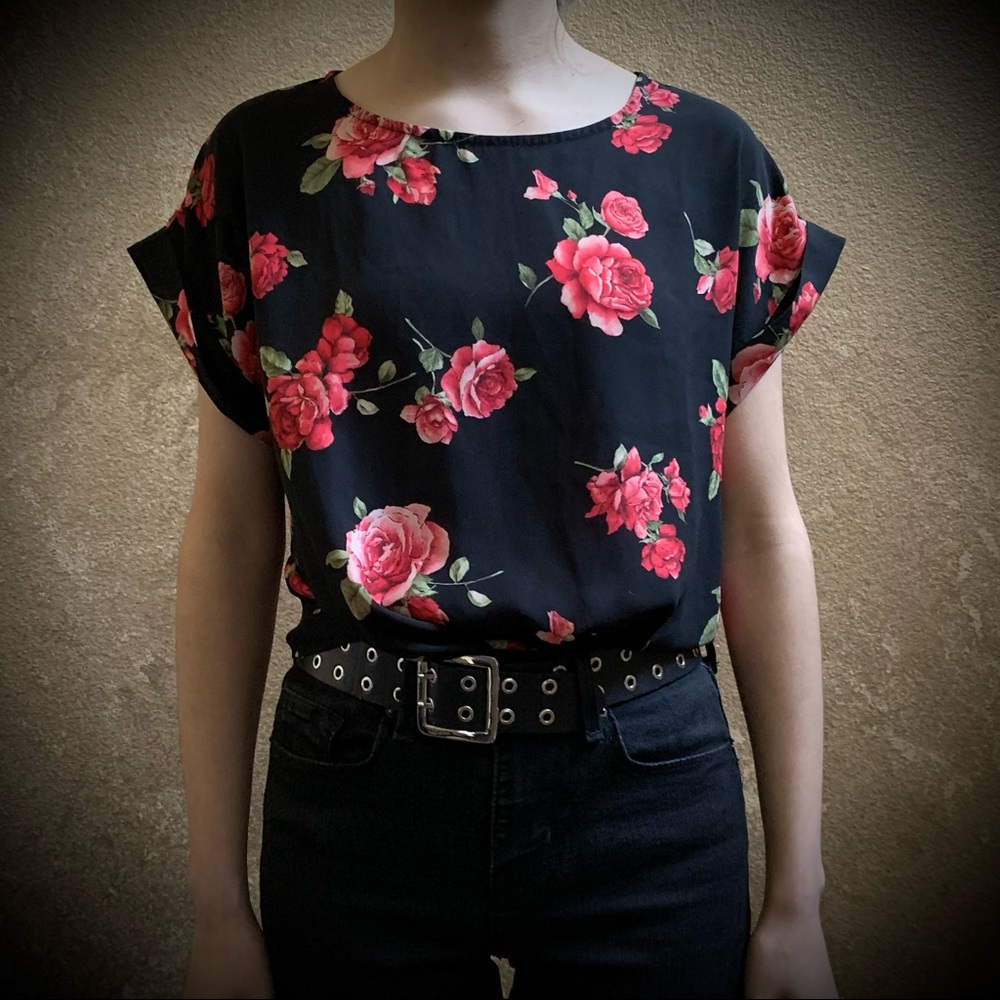 Forever 21 rose oversized blouse small